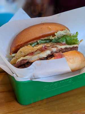 Sierra Nevada Hamburguesas Y Malteadas