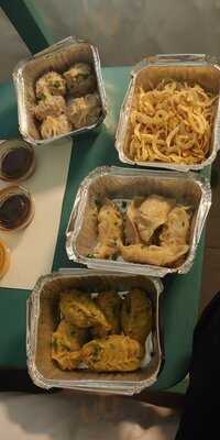 Simomos Handmade Dumplings