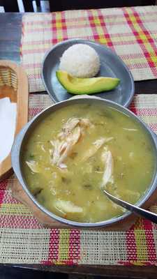 Carnes Sopitas Y Algo Mas