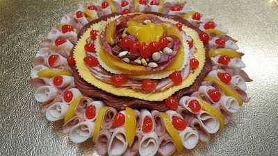 Via San Diego Delikatessen