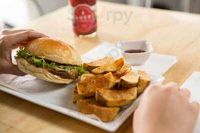 Kampai Asian Bistro Zona G