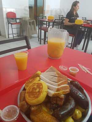 Tipica Sopas Y Picadas