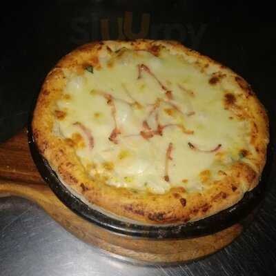 Ricchezza Gourmet Pizza Y Parrilla