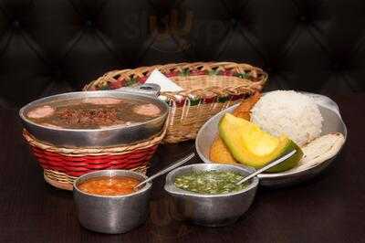 Sopitas & Frijolada 95