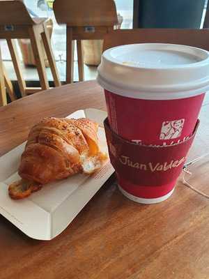 Juan Valdez Cafe
