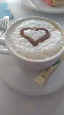 Antonia Cafe Gourmet