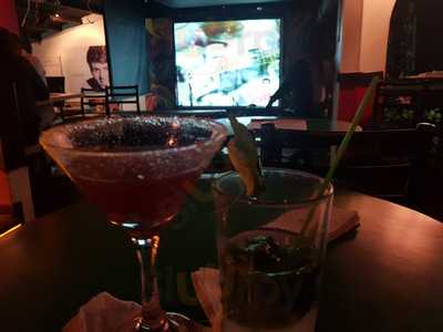 Cantares 60s Y 70s Restaurante Bar