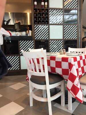 Archie's Parque La Colina.