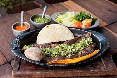 Restaurante Sopitas & Frijolada