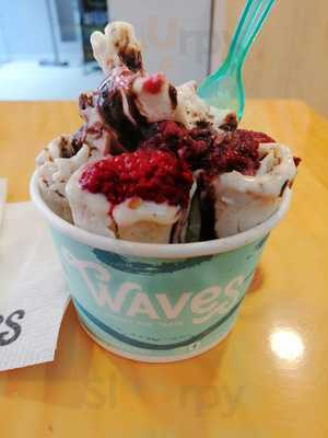 Waves Heladería