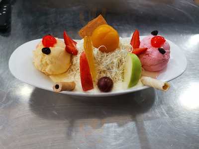 Frutería Heladería El Rinconcito