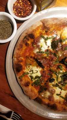 Búfala Blanca Pizzería