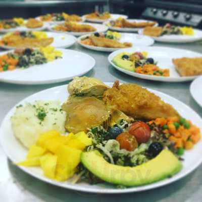 Los Almendros Cafe-bar