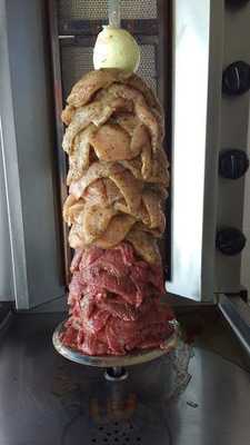 Dubai Shawarma