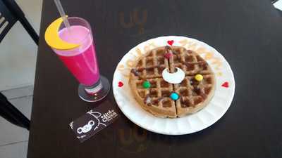 Hot Cocoa Maid Café