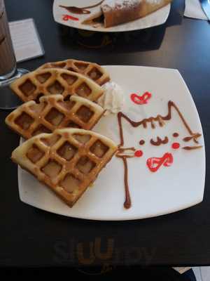 Hot Cocoa Maid Café