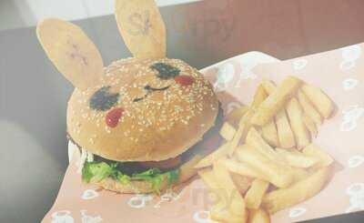 Hot Cocoa Maid Café