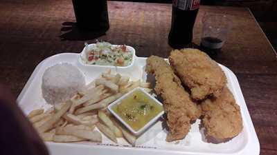 Palos De Leña Restaurantes