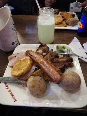 Palos De Leña Restaurantes