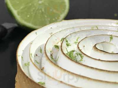 Delhorno Panadería Y Pastelería Francesa.