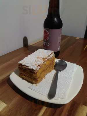 Delhorno Panadería Y Pastelería Francesa.