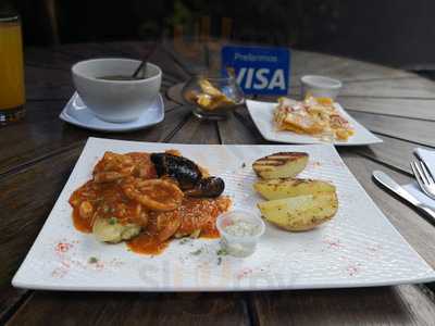 El Solar Patio Café