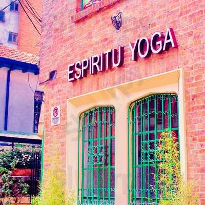 Salon De Onces Espiritu Yoga