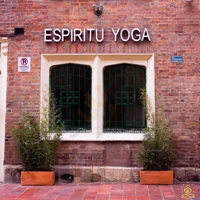Salon De Onces Espiritu Yoga