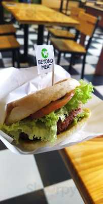 Sierra Nevada Hamburguesas Y Malteadas