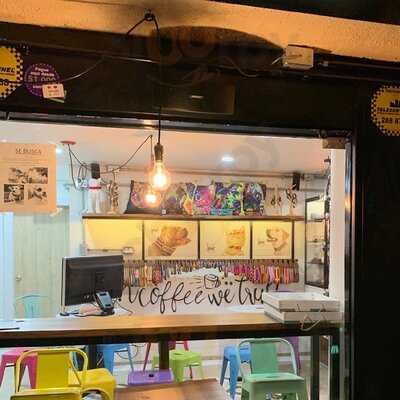 Cattia Cafe Boutique