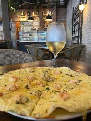 Ganache Café Bistro