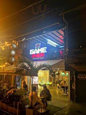 Game Over Resto Bar