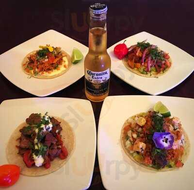 El Chido Mexicano Restaurant & Bar