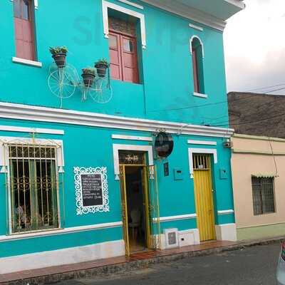 Tierra Natal, Cocina De Origen