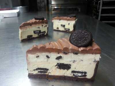 Chocolatier Cafe Boutique