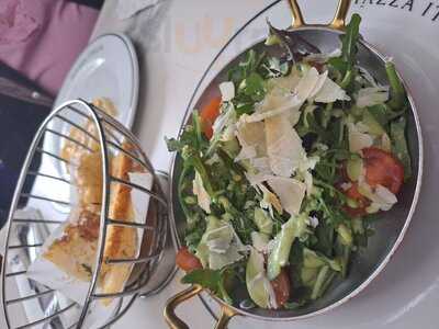 Storia D' Amore Piazza