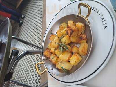 Storia D' Amore Piazza