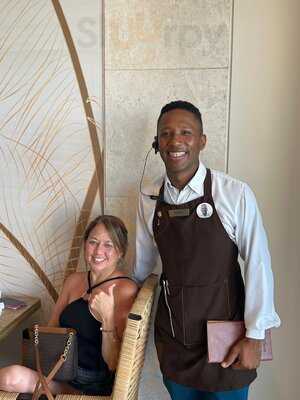 Amacagua Lounge & Grill