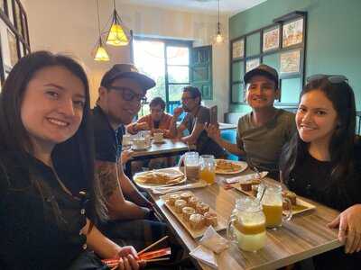 Madeleine Crepes Bebidas & Postres