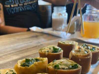 Madeleine Crepes Bebidas & Postres