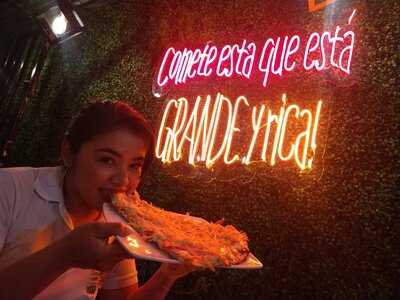 Cefalu Pizza Y Calzone