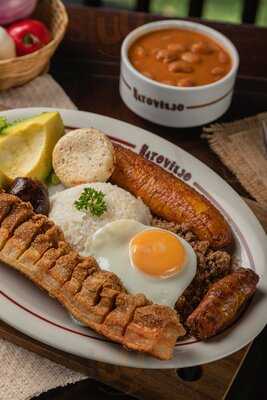 Hatoviejo Viva Envigado