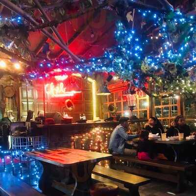 Campesinos Maestros En Jugos Y Hamburguesas