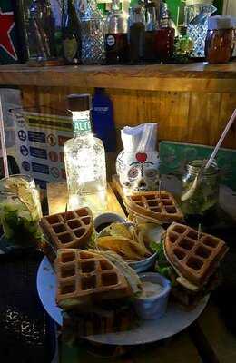 Tropical Waffles Ctg