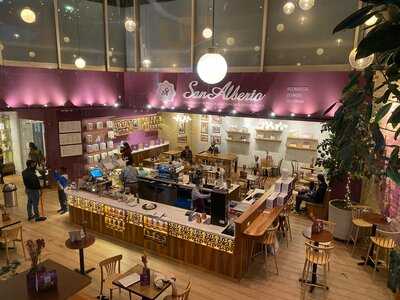 Café San Alberto Centro De Bogotá (parque Santander)