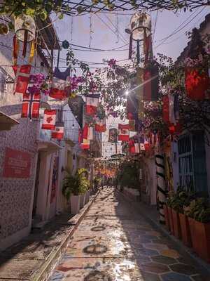 El Callejon Pizza & Bar