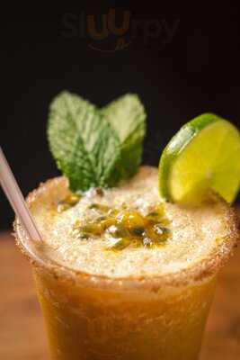 El Callejon Pizza & Bar