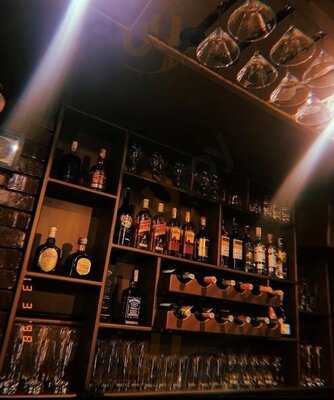 Garpol Parrilla & Pub