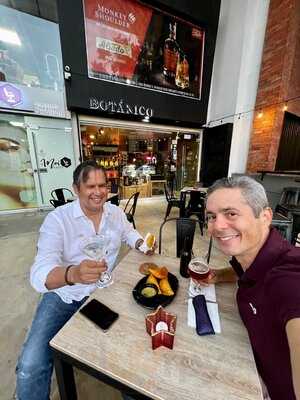 Botánico Cultura Del Licor