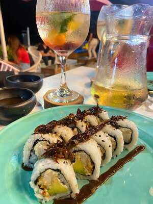 Okowita Cocktails & Drinks